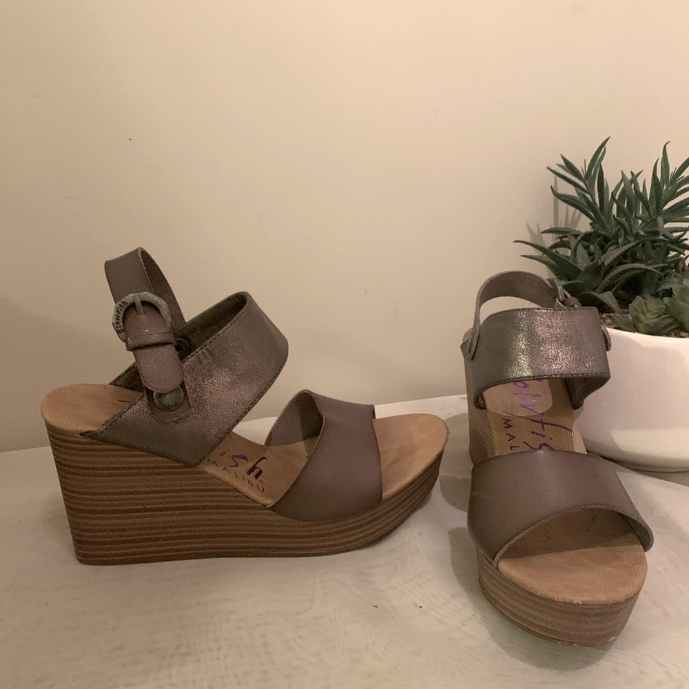 Blowfish Wedges
